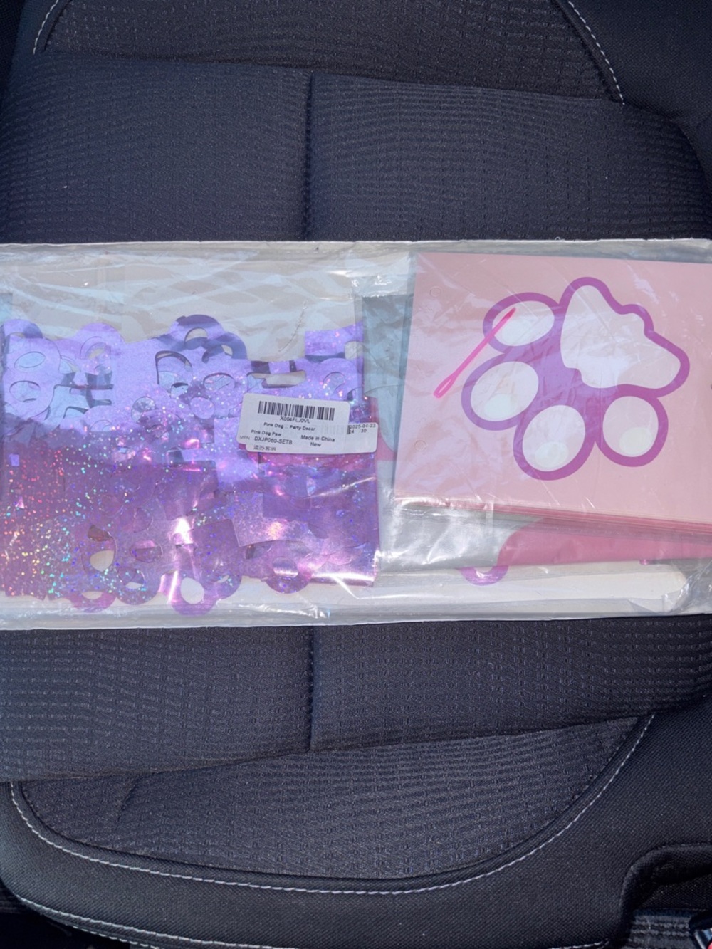 Pink Dog Birthday Supplies with Foil Curtains, balloons, Banner NWT - Picture 10 of 11